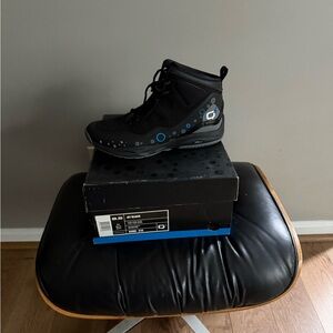 Stylish Black Athletic Shoes for Men